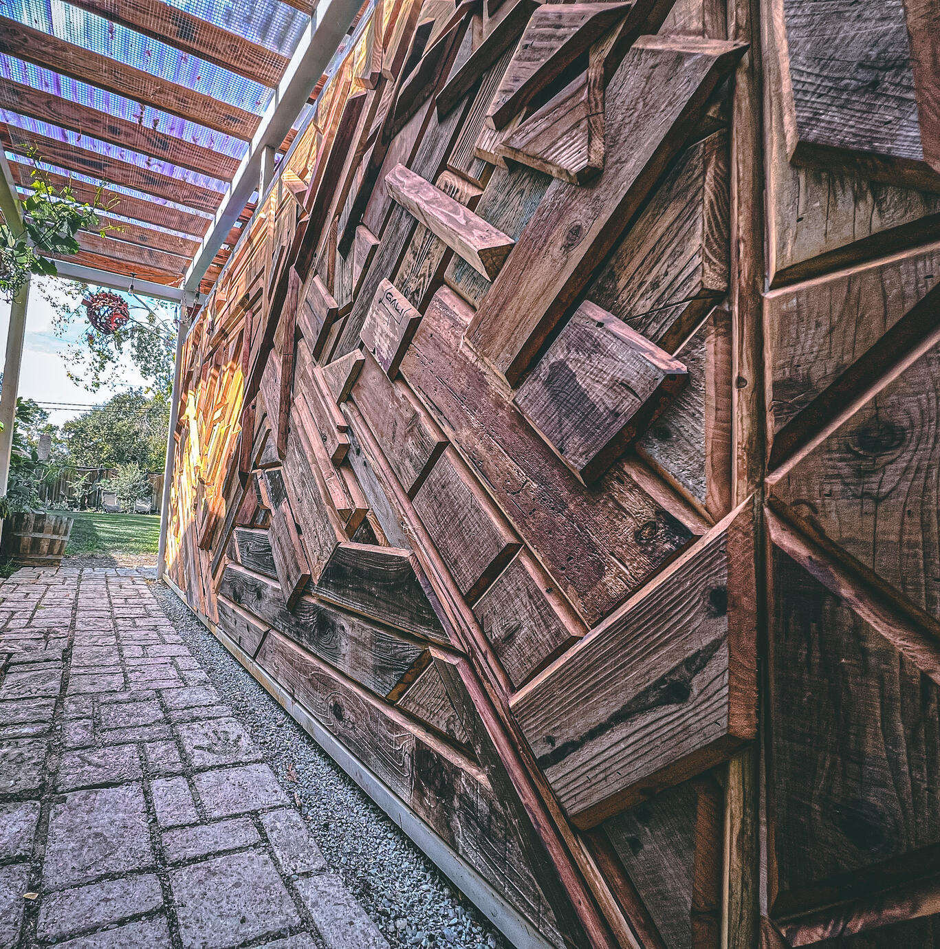 Upcycled fencboards wall